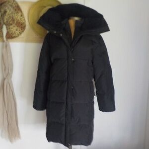 Liz Claiborne Blk Puff Midi Jacket